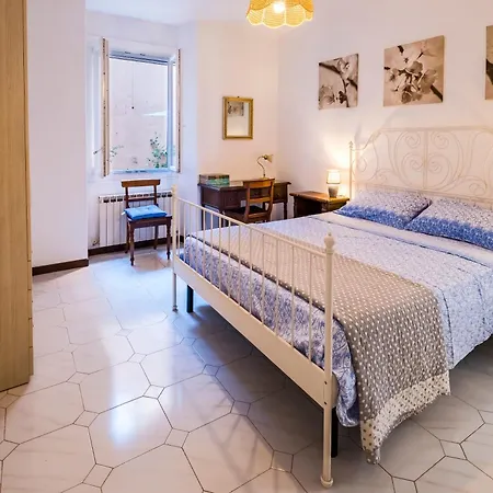 La Marina Apartman *