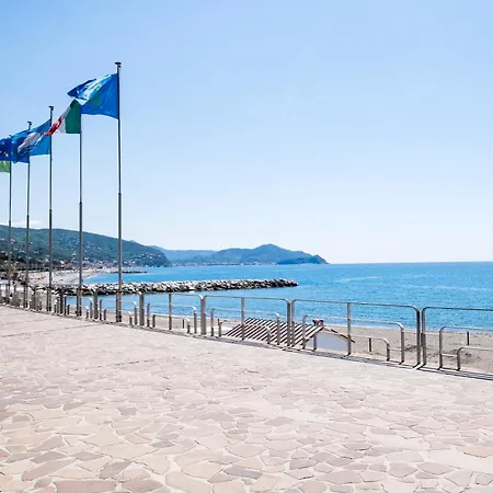 La Marina Daire Lavagna